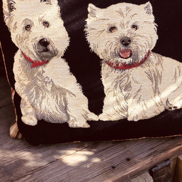 Adorable accent white Scotty pupper pillow - Picture 2 of 6